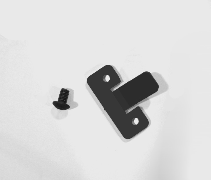 21- GACHE FERMETURE CADRE BASCULANT